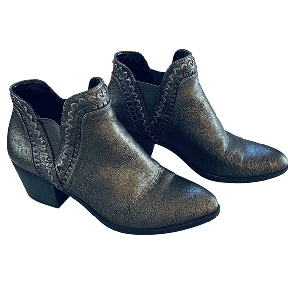 Style & Co Meridaa Ankle Boots, Size 7.5 M, Pewter Dark Gray - Picture 3 of 9